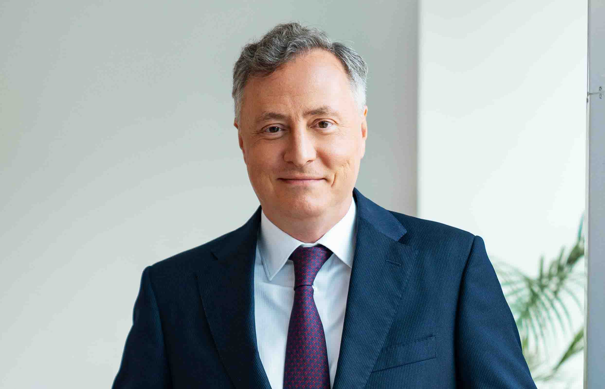 Олег Макаров